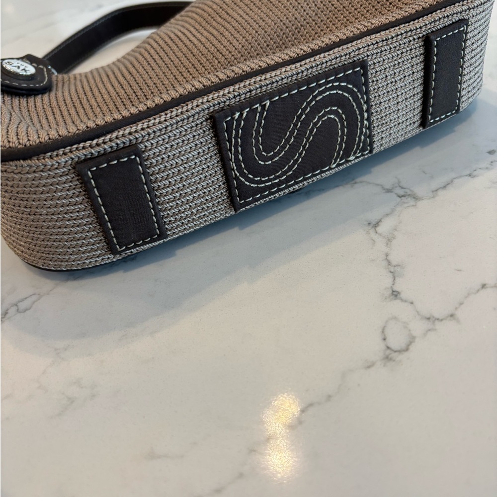 The Sak Brown and Tan Shoulder Bag - Picture 8 of 9